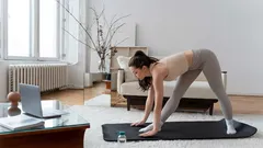 Wydają się uniwersalne, ale to pułapka: 10 ćwiczeń, które przynoszą więcej szkody niż pożytku