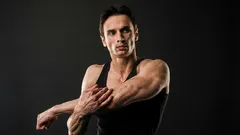 Ręce bardziej uparte niż brzuch: oto, co trzeba zmienić w treningach